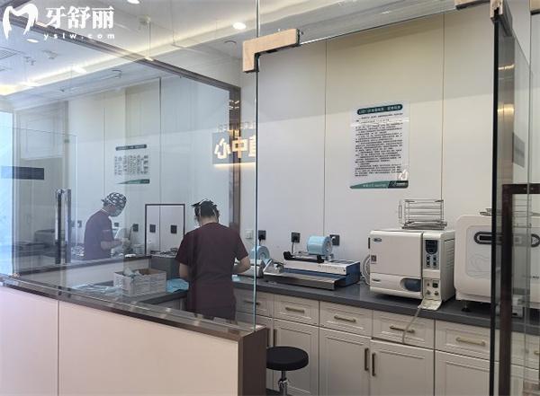 石家莊植美口腔醫(yī)院醫(yī)生團(tuán)隊(duì)介紹:劉春輝/謝新宇正畸矯正好;張延臣/田曉茹種植牙好