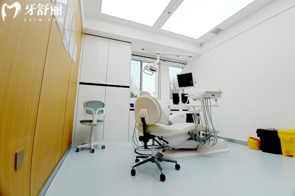 天水中百口腔醫(yī)院收費高嗎多少錢？