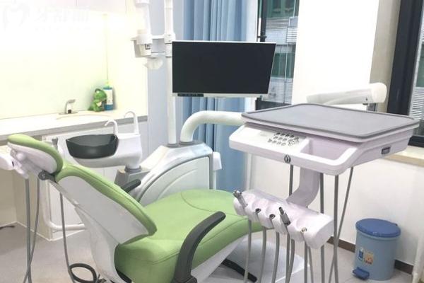 福州維樂口腔種植牙多少錢？單顆2399元起