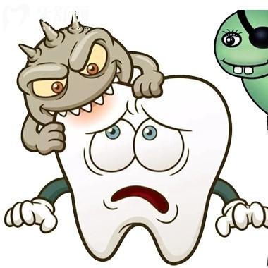 60歲老人掉牙是什么原因?應該怎么處理,是種植牙還是鑲牙